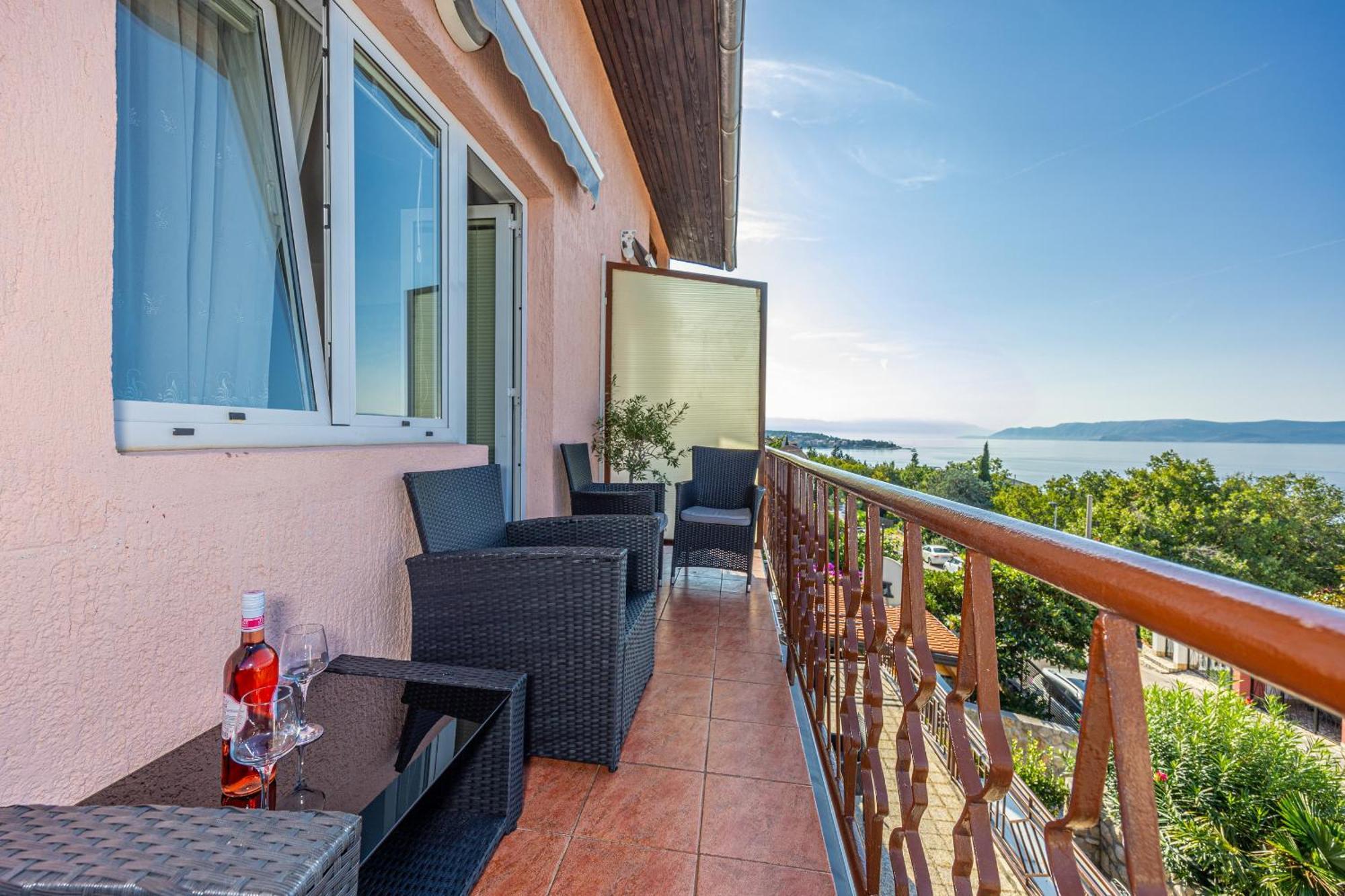 Apartment Lisinski Crikvenica Eksteriør bilde