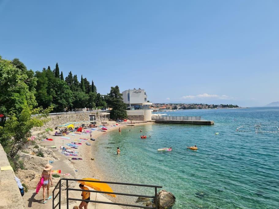 Apartment Lisinski Crikvenica Eksteriør bilde