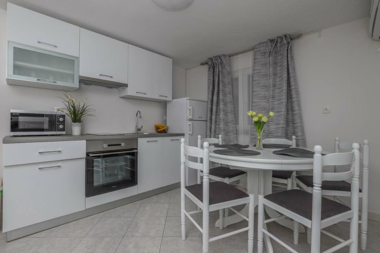 Apartment Lisinski Crikvenica Eksteriør bilde