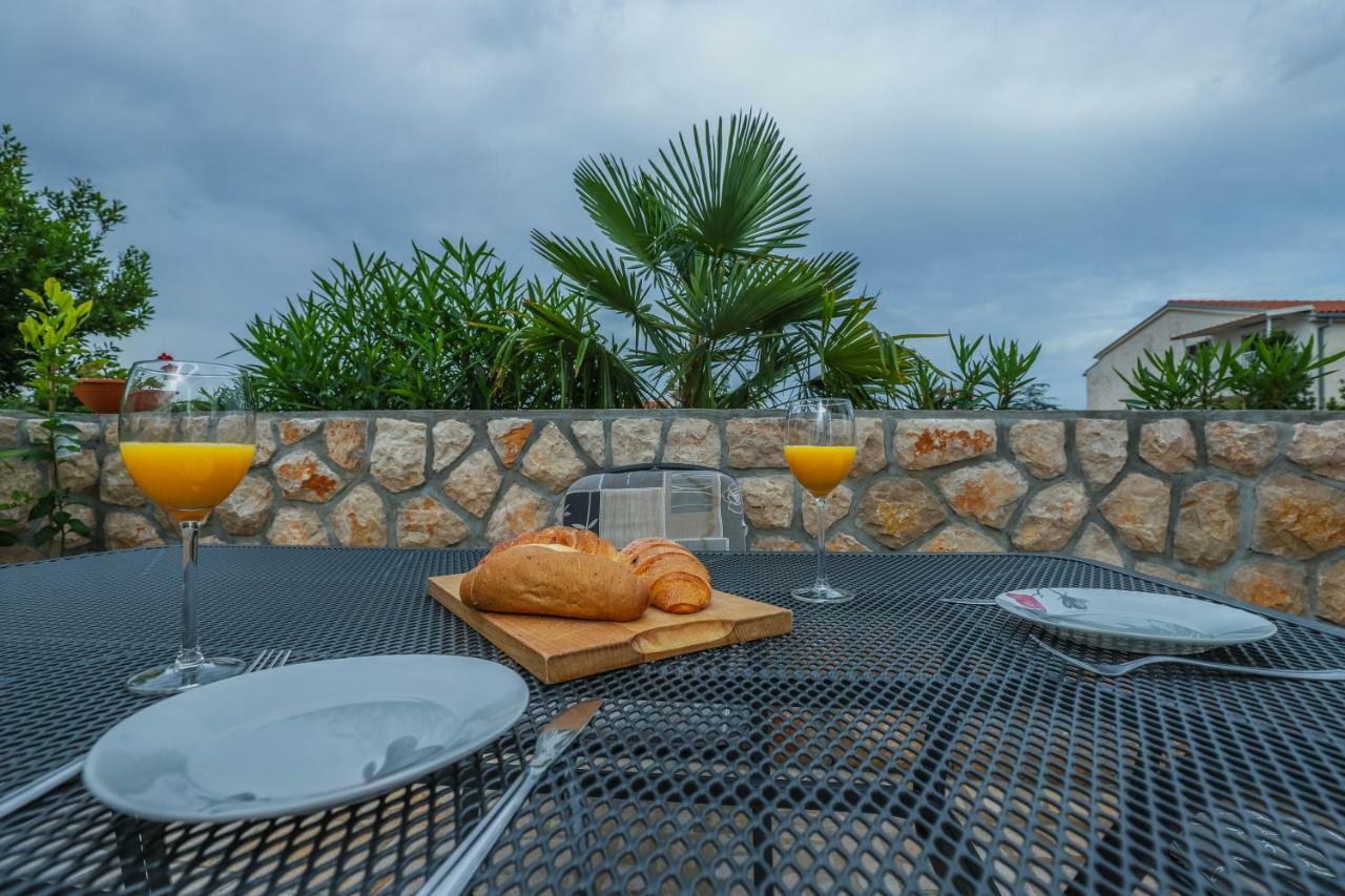 Apartment Lisinski Crikvenica Eksteriør bilde